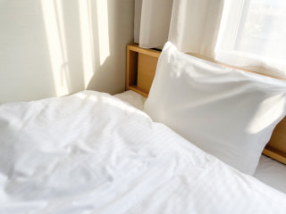 【まだまだ猛暑！】9月も続く危険な暑さ…工場勤務・交代制スタッフのための『質の良い睡眠』をつくる環境づくり