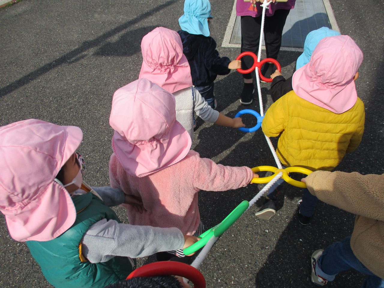 お散歩に行きました こころ保育園